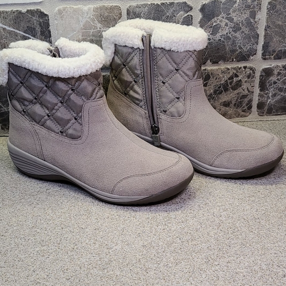 Easy Spirit Shoes - EASY SPIRIT 7 1/2 W Short Boots tan and cream